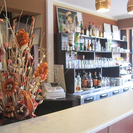 左岸餐厅酒店 加尔唐普河畔贝西讷 外观 照片